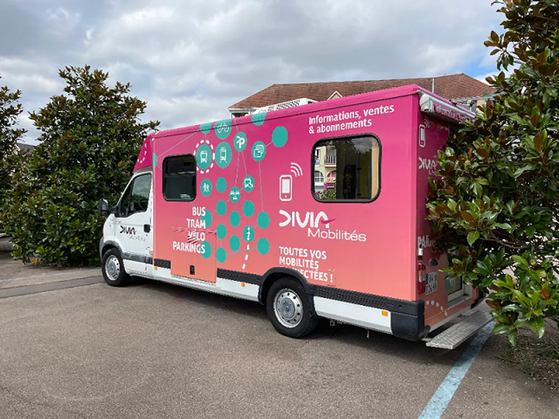 Un bus divia itinérant